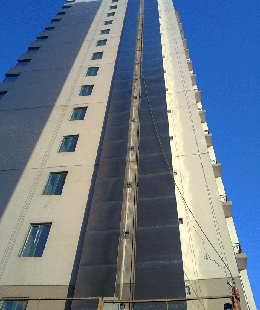 固安綠宸萬(wàn)華城不銹鋼煙囪安裝